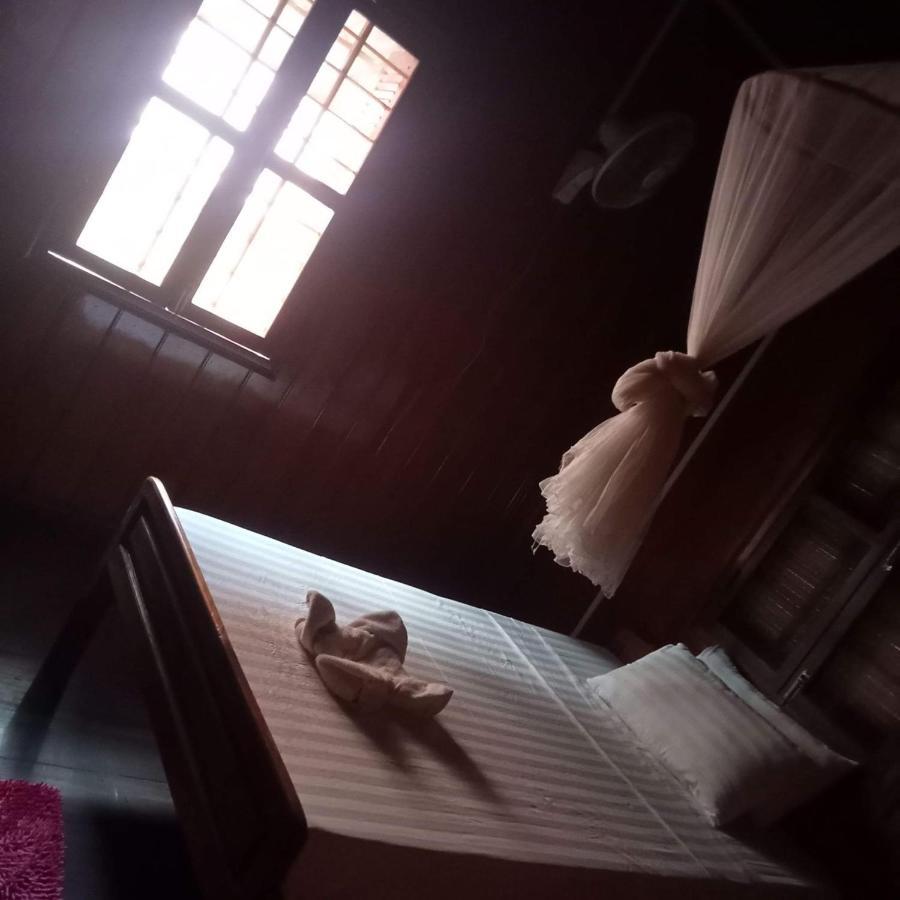 Nomad Guesthouse 크라티에 외부 사진